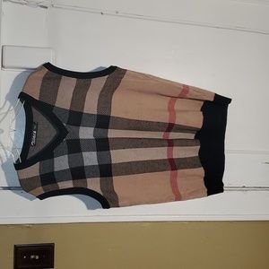 Men's V-Neck Sweater Vest - Black and Tan